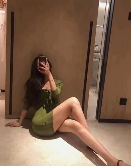 2021年1月20性感马甲线的小良家